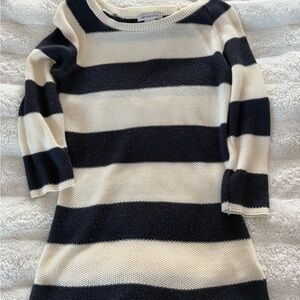 Liz Claiborne Cream and Navy Knit Sweater